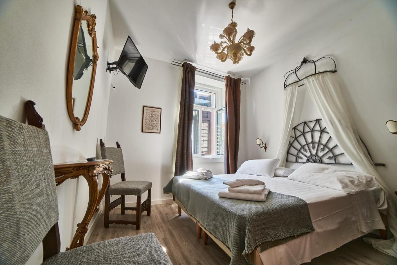 Rooms Alla Loggia Del Castello Trento Exteriér fotografie